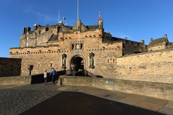 Edinburgh Castle with clear blue skies