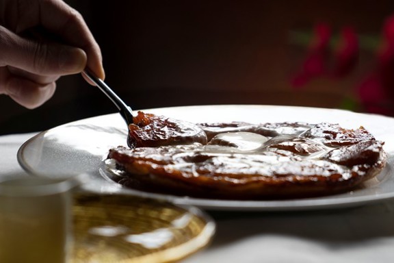 5* dessert tart in Edinburgh at The Witchery